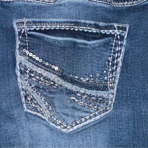 Maurice’s Women’s 9/10 Regular Blue Bootcut Low Rise Faded Denim Embroidery